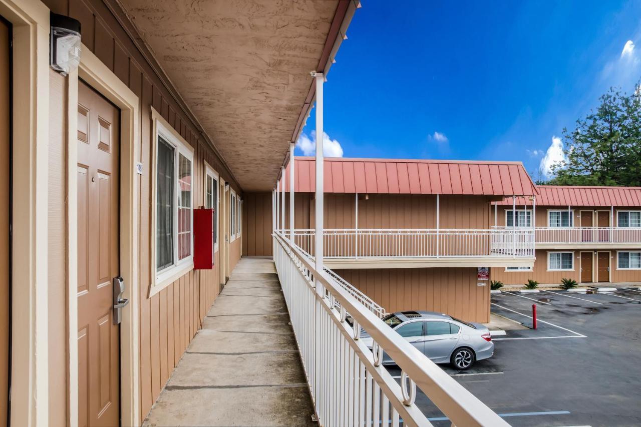Americas Best Value Inn - Ukiah Exteriör bild
