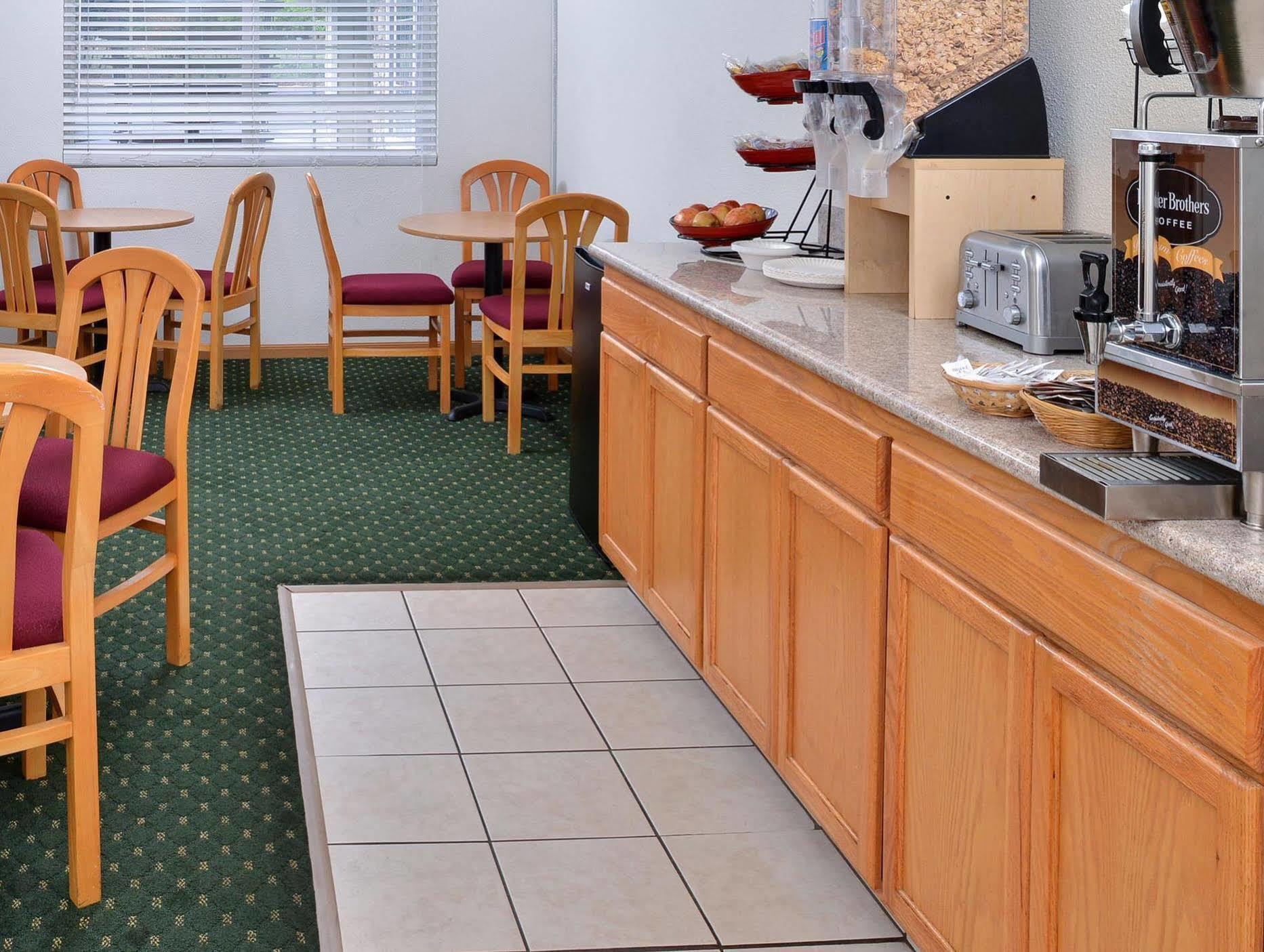 Americas Best Value Inn - Ukiah Exteriör bild